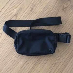 Lululemon belt bag